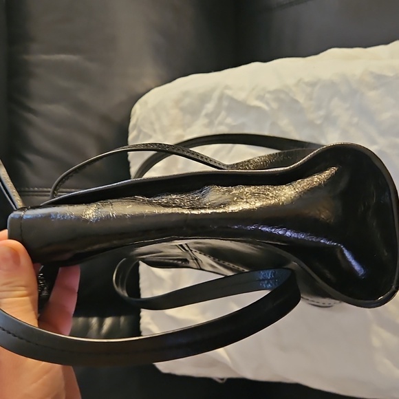 Hobo International Black Shoulder Bag Tote - Picture 5 of 13